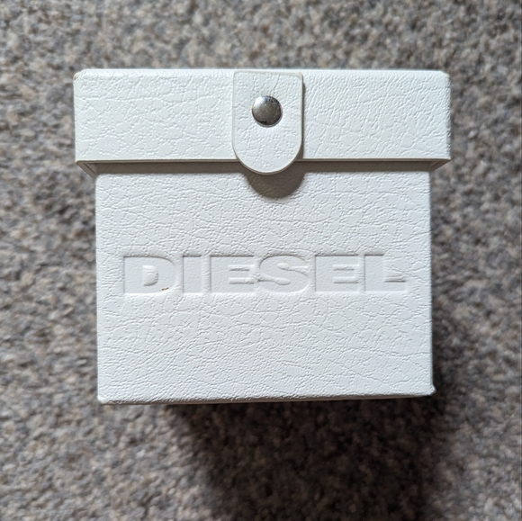 Diesel Watch, Double Down Series Analog Display, Analog Quartz Black Men's Watch - Picture 5 of 5